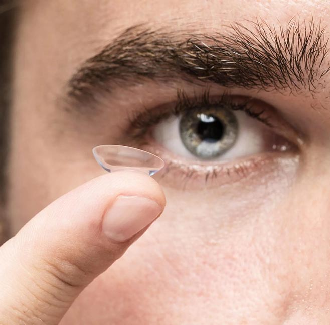 لنز تماسی نرم طبی